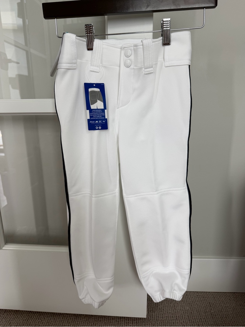 Girl’s Mizuno White Softball Pants with Navy Side Stripe - NWT